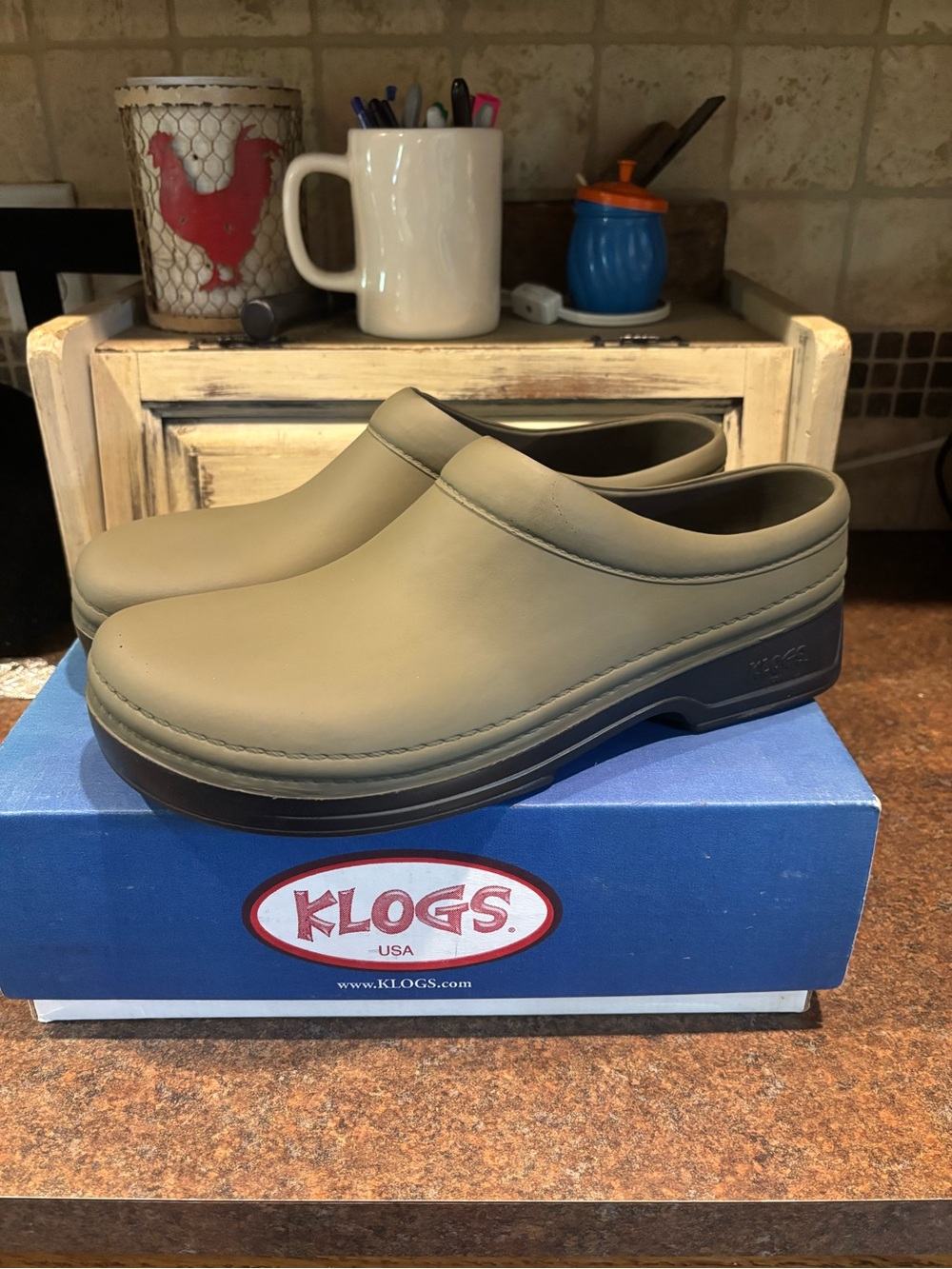 Klogs Men's Slip-On Clog in Olive/Tan with Black Sole